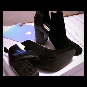 Steve Madden “Nayna” booties